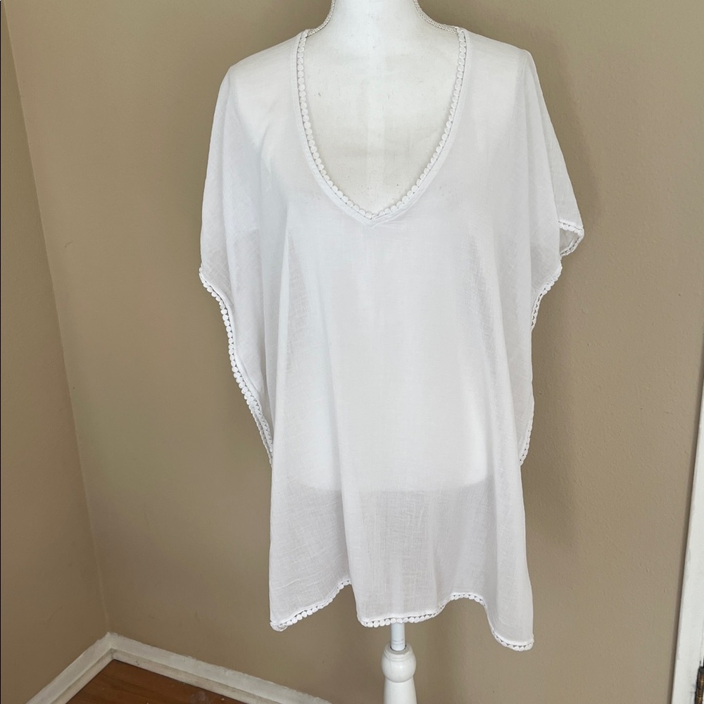 Heidi Klum swim coverup caftan Pom Pom’s white onesie